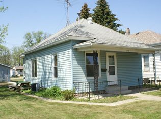 711 N State St, Aberdeen, SD 57401