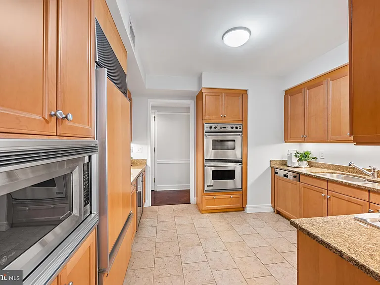 1155 23rd St NW #6C — Photo 14