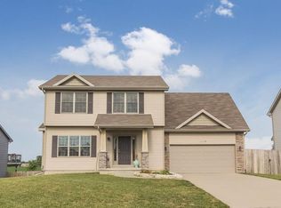 5906 NW 106th St, Johnston, IA 50131