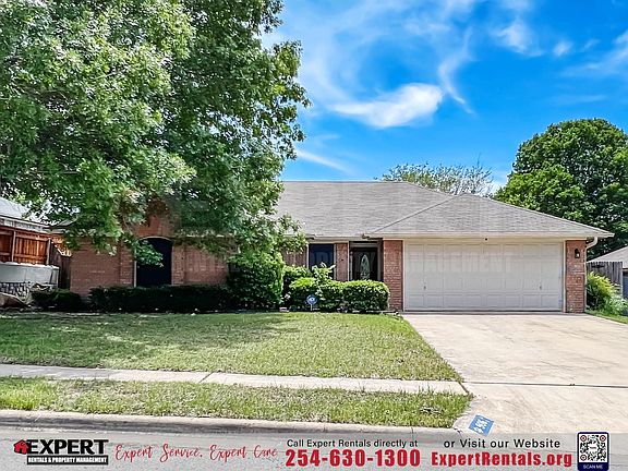 2nd image of 906 Bruce Dr