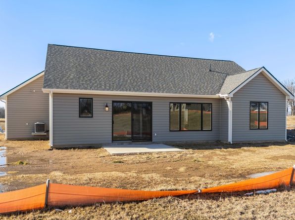 145 Longrifle Rd, Warsaw, IN 46580