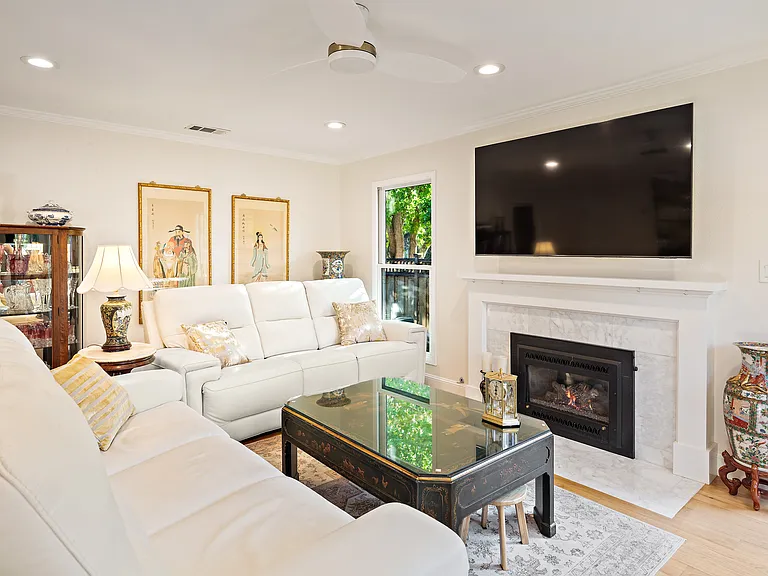 45 Island Ct — Photo 3