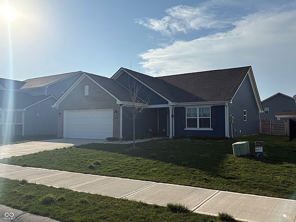 3rd image of 1580 Vera Blvd