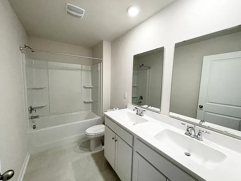 1048 Flintshire Dr — Photo 26
