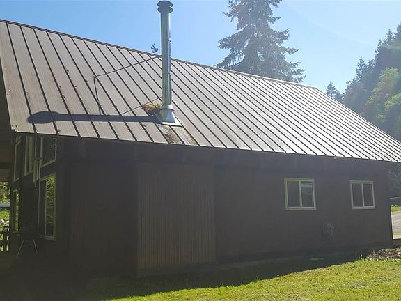 2nd image of 663 S Alder Ln