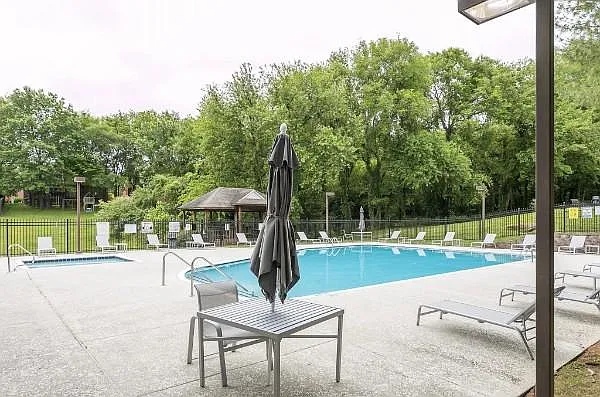 301 Culpepper Ct — Photo 36