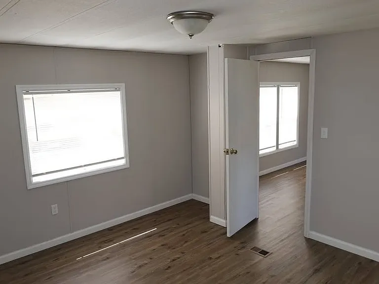 9 Murphy Ln — Photo 19