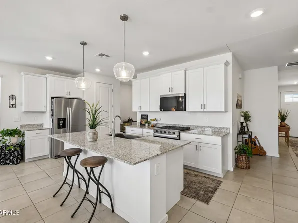 17637 W MONROE Street, Goodyear, AZ 85338