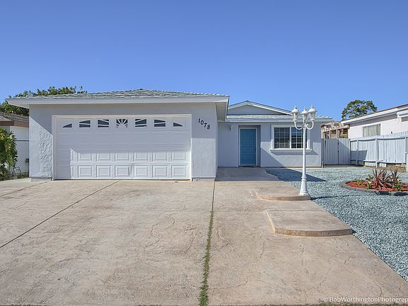 3rd image of 1078 Twining Ave