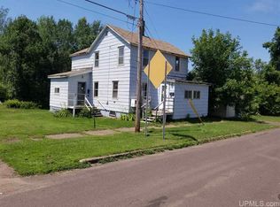 127 N Marquette St, Ironwood, MI 49938