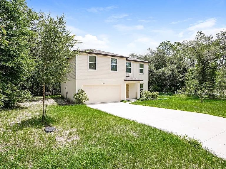 2951 W Juliet Pl — Photo 2