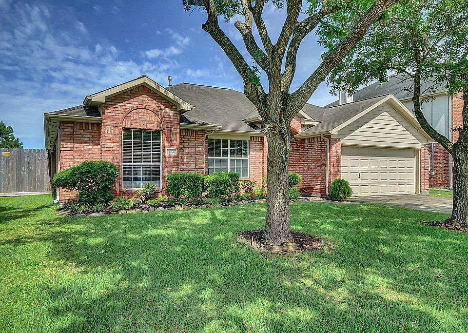 1st image of 104 Colony Creek Ct
