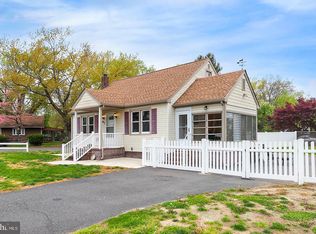 1318 N Main St, Williamstown, NJ 08094