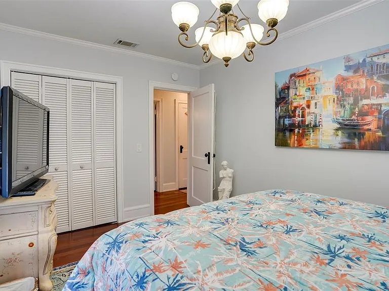 2390 Sheridan Rd — Photo 20