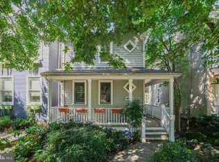 4806 41st St NW, Washington, DC 20016