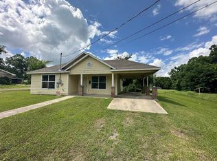 1009 W Houston St, Clarksville, TX 75426