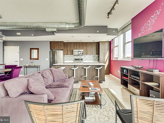 2nd image of 3409 Wilson Blvd Unit 501