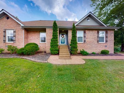 716 E Meadows Dr, Mount Juliet, TN, 37122