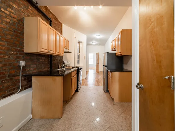 326 21st Street image 1 of 12