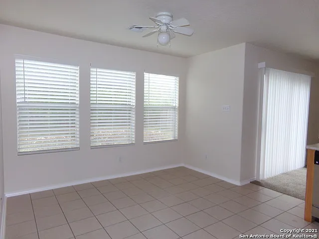 9131 Laguna Fls — Photo 9