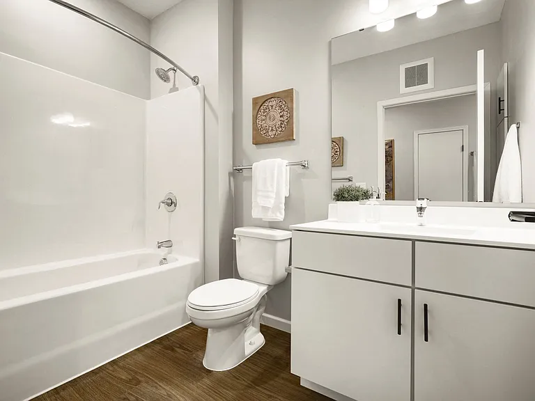 Tencel - 2 Bed / 2 Bath - 1,053 Sq.Ft.