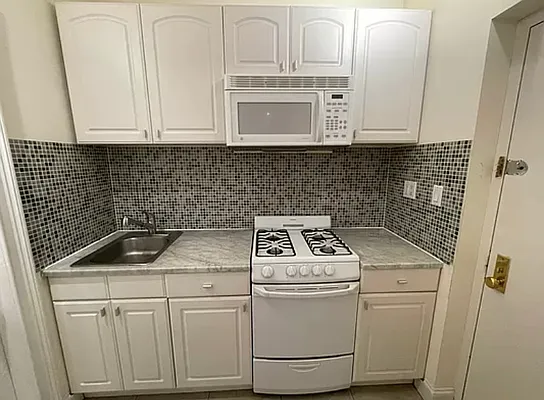 Rented by Living New York | media 13