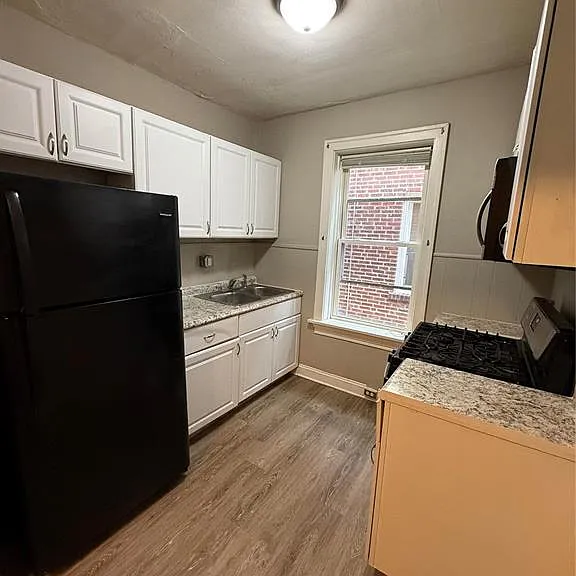 4032 Hydraulic Ave #B — Photo 7