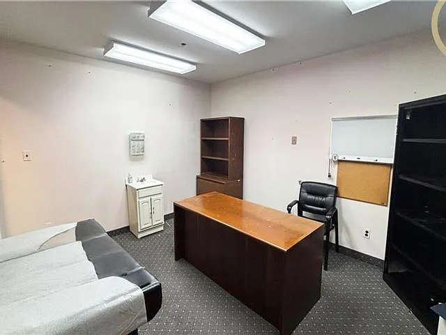 Studio, $17,000 — Photo 4