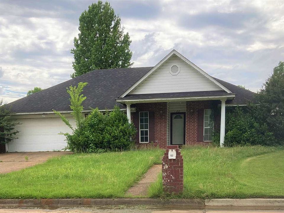 2nd image of 78 Green Oak Cir