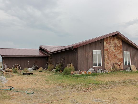 3rd image of 2650 38th St SE