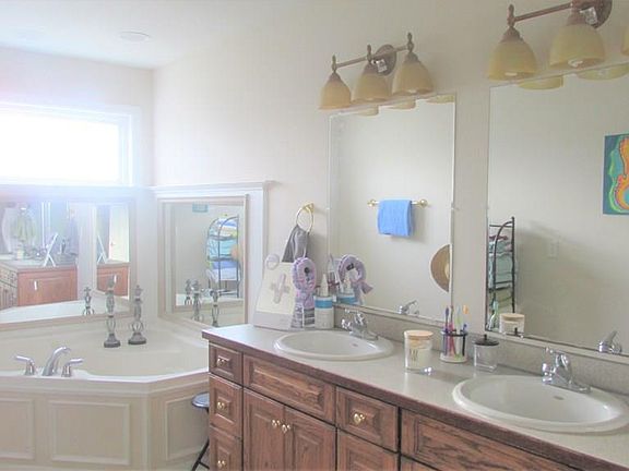 5th image of 107 Tideland Dr
