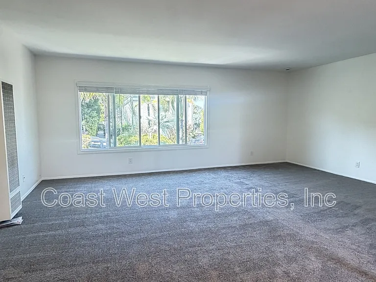 123 Jupiter St #10 — Photo 8