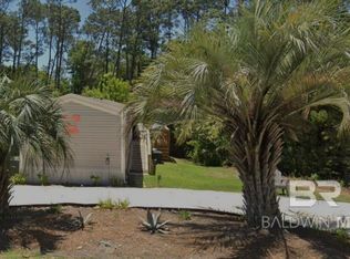 1405 Ridgewood Dr, Lillian, AL 36549