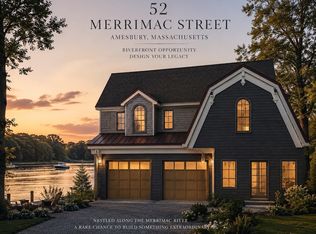 52 Merrimac St, Amesbury, MA 01913