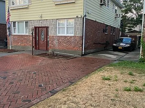 15539 Killarney St, Howard Beach, NY 11414