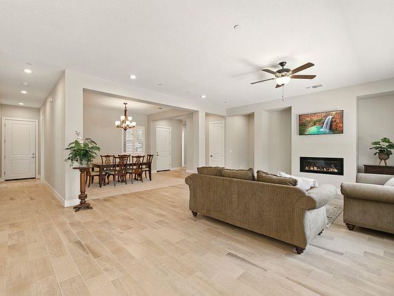 5th image of 4203 Mockingbird Ct