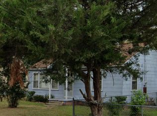 702 Dixon St, Kinston, NC 28501