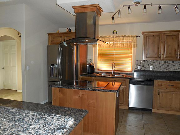 3rd image of 3153 Simitan Dr