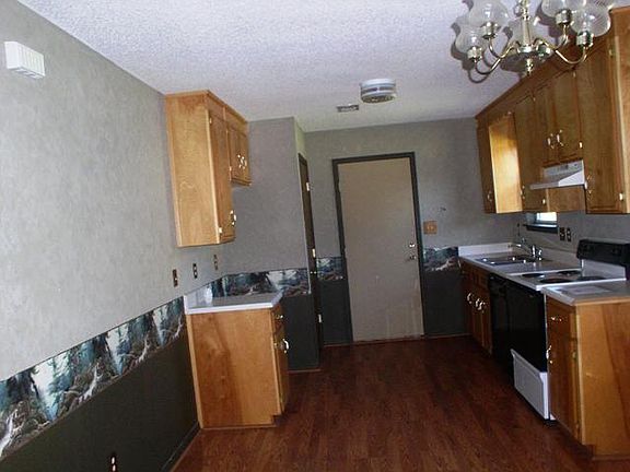 5th image of 519 Greenberry Dr