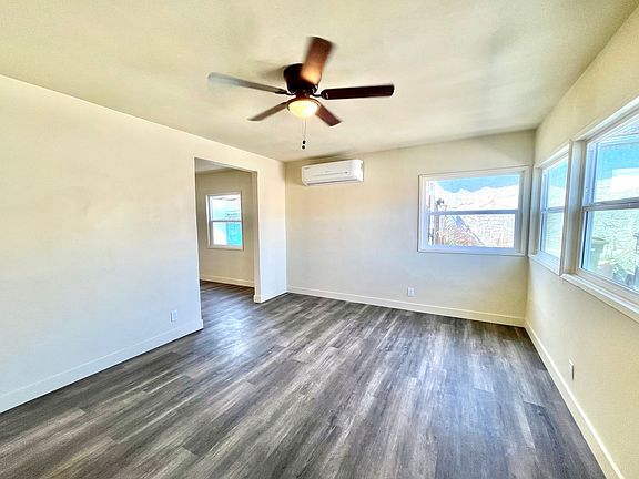 4th image of 915 S Rowan Ave
