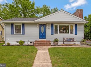 203 Inlet Dr, Pasadena, MD 21122