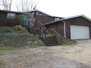 167 Oak Dr NW, North Canton, OH 44720