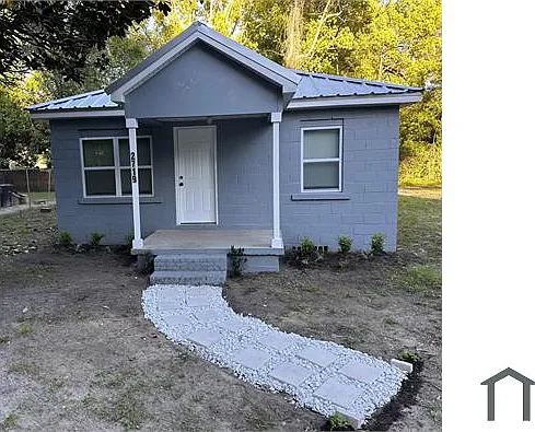2719 Lake Henrietta St — Photo 1