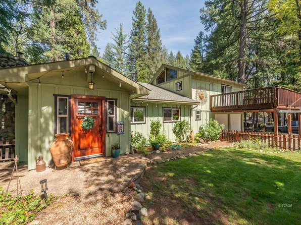 171 Airport Rd, Trinity Center, CA 96091