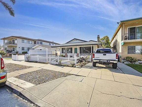 4th image of 1054 W 23rd St
