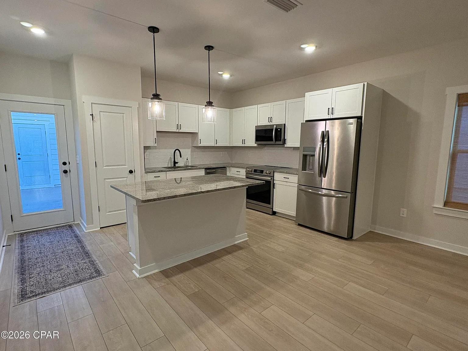 4 bed, 1700 sqft, $2,995 — Photo 3