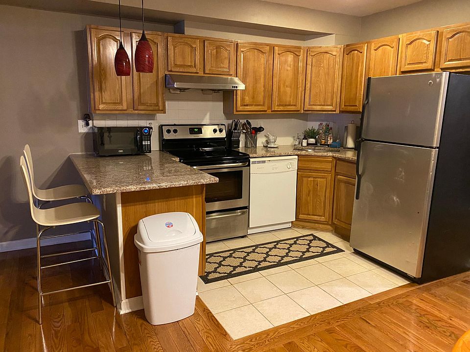 1st image of 742 South St #1