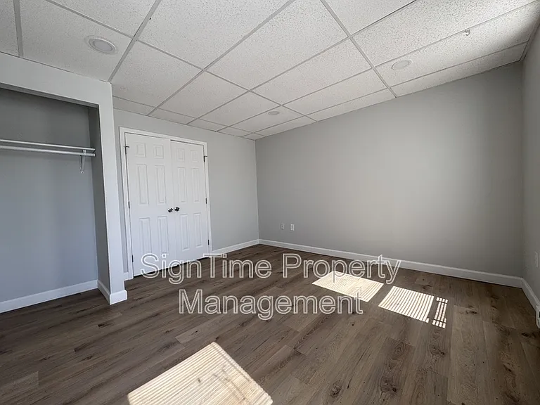 229 N Jonathan St #202 — Photo 5