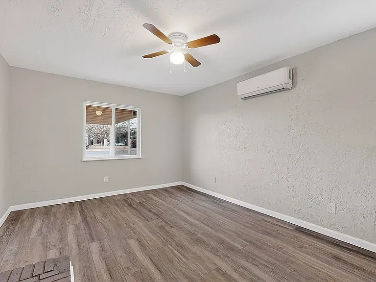 1920 Sanford Ave SW — Photo 21