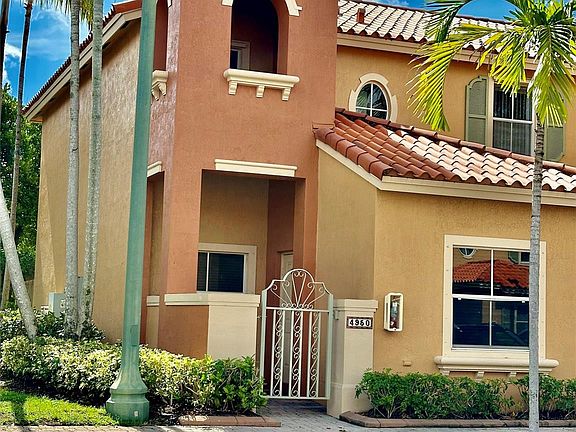 3rd image of 4950 Leeward Lane #3801